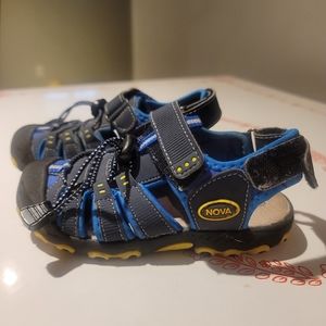 Nova sandals (via amazon) boys, size 11 toddler